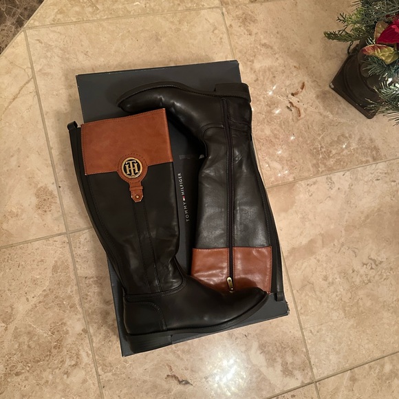 Tommy Hilfiger Black and Brown Women's Boots - Picture 6 of 7